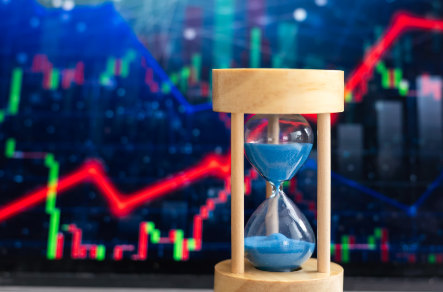 Best Time to Buy Stocks: What Actually Matters for Beginners