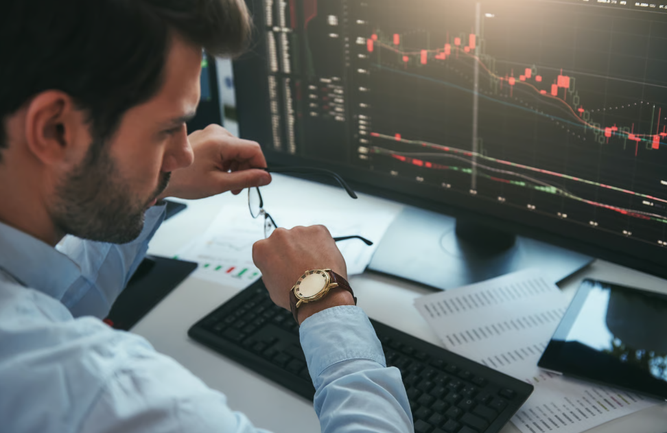 How Does After Hours Trading Work and Should Beginners Even Use It