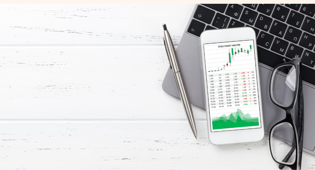 Robinhood vs Charles Schwab: Which Is Better for New Investors Starting Small